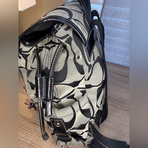 Coach Kyra Signature C Backpack no tags included - Picture 8 of 15